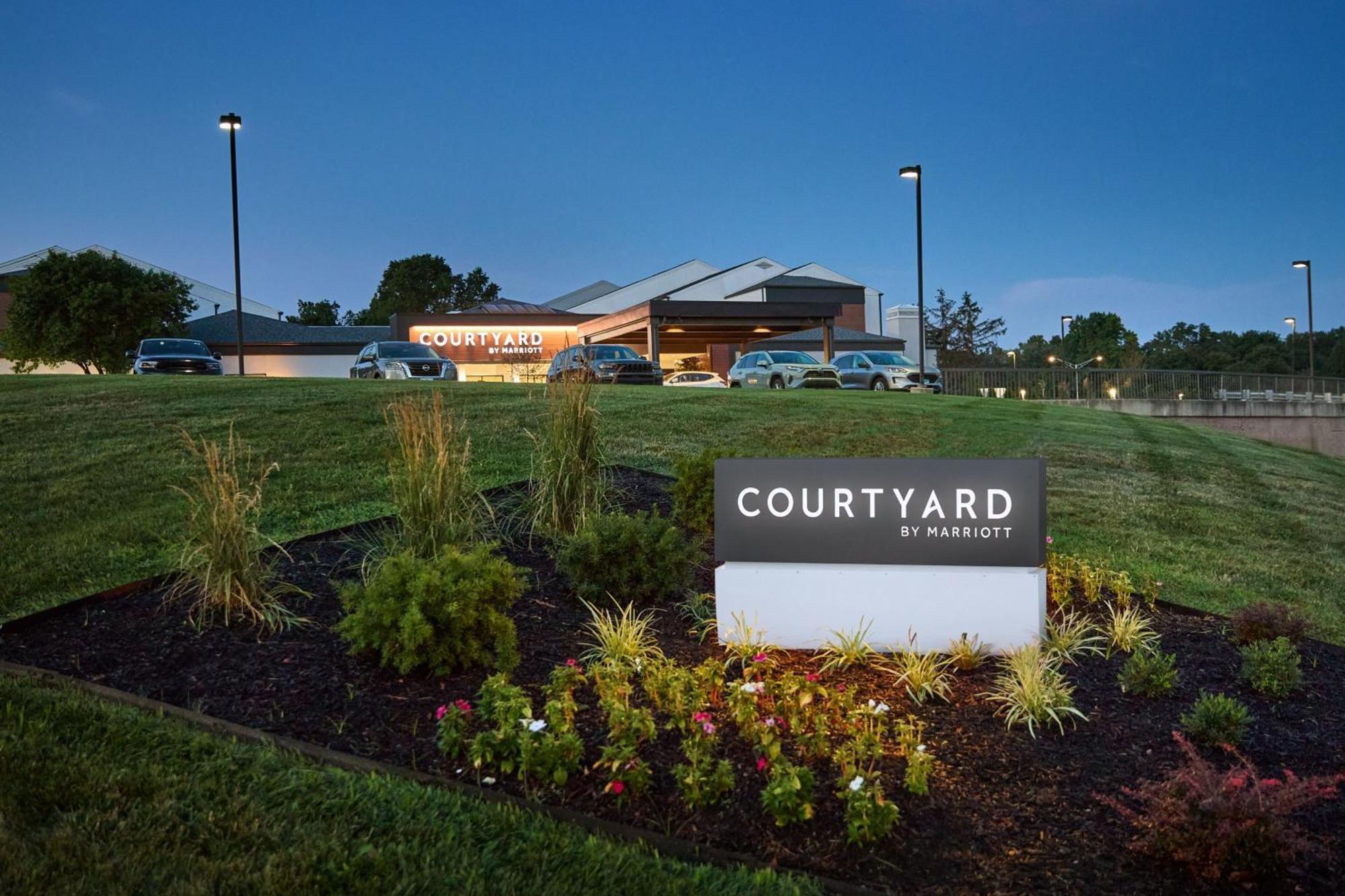 Courtyard Kansas City Overland Park/Metcalf, South Of College Boulevard Hotel Екстериор снимка